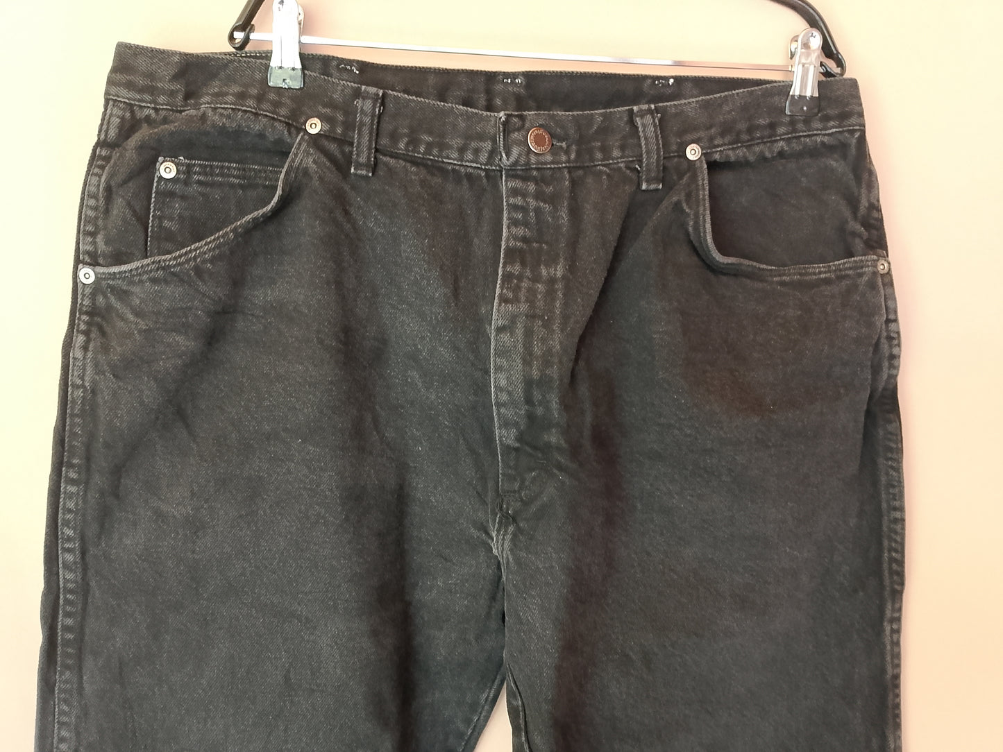 Blugi clasici Wrangler - Un simbol al stilului american autentic, acum în garderoba ta! talie 46 cm