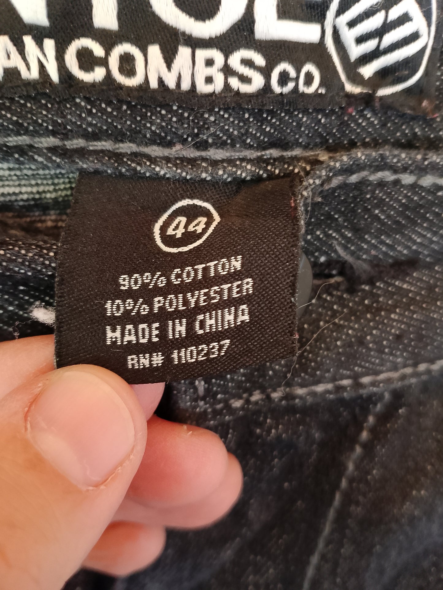 Jeans urban Enyce - Stil autentic pentru garderoba ta. Talie 54 cm