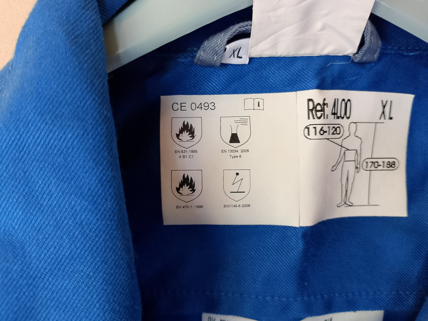 Salopetă de lucru BP - Calitate și siguranță pentru meseriașii adevărați! Marime XL
