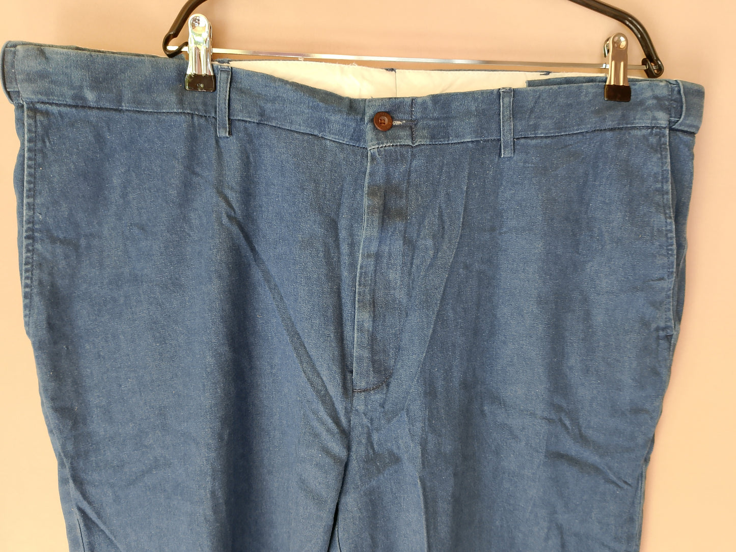 Eleganță Casual și Confort la Orice Ocazie: Pantaloni tip Chino în Măsura 42