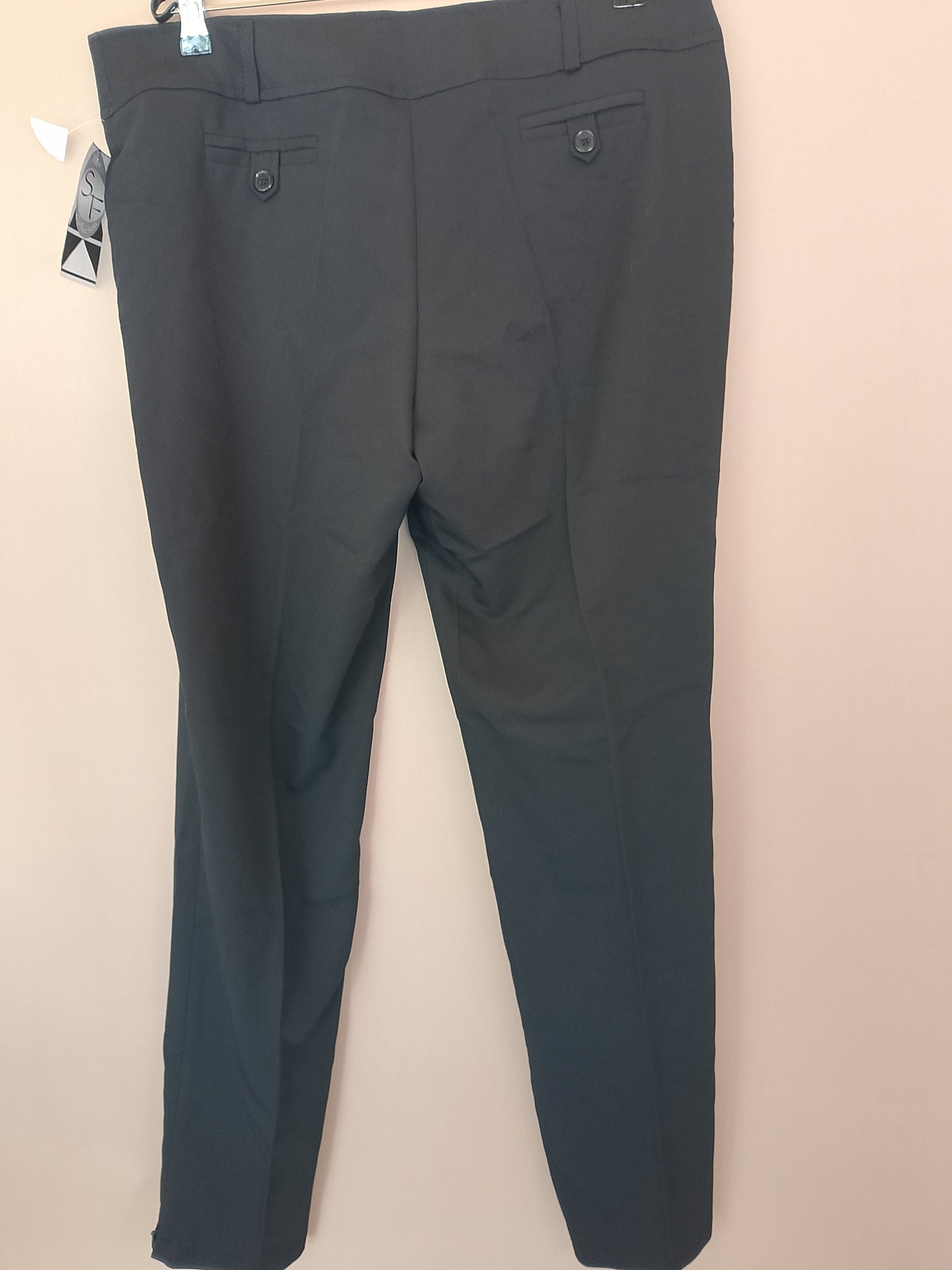 Pantaloni de damă eleganți, negri, mărimea 46 - Perfecți pentru o ținută office sau de seară!