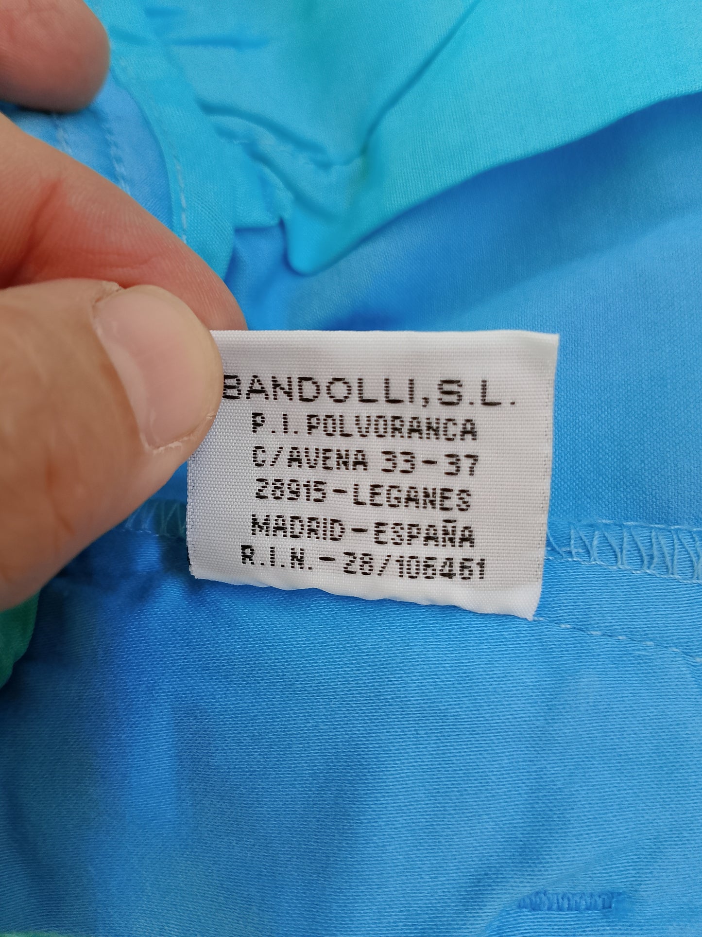 Pantaloni slim fit de damă, turcoaz – O pată de culoare în garderoba ta!