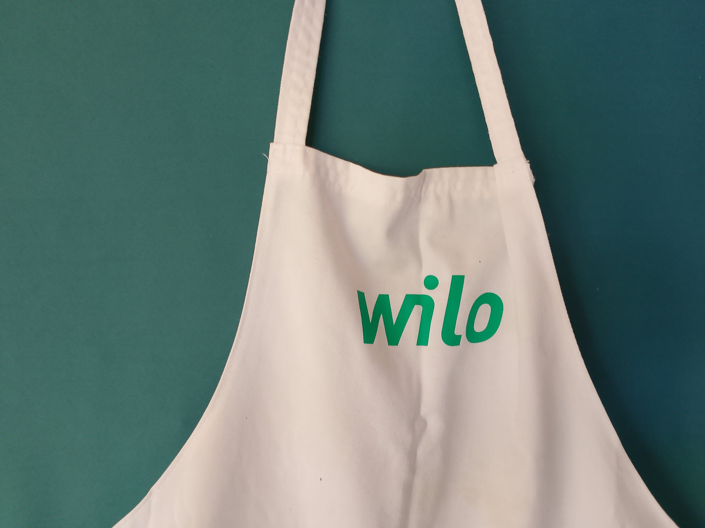 Șorț de Lucru/Gătit Wilo - Ideal pentru Ateliere, Grădinărit sau Hobby-uri!