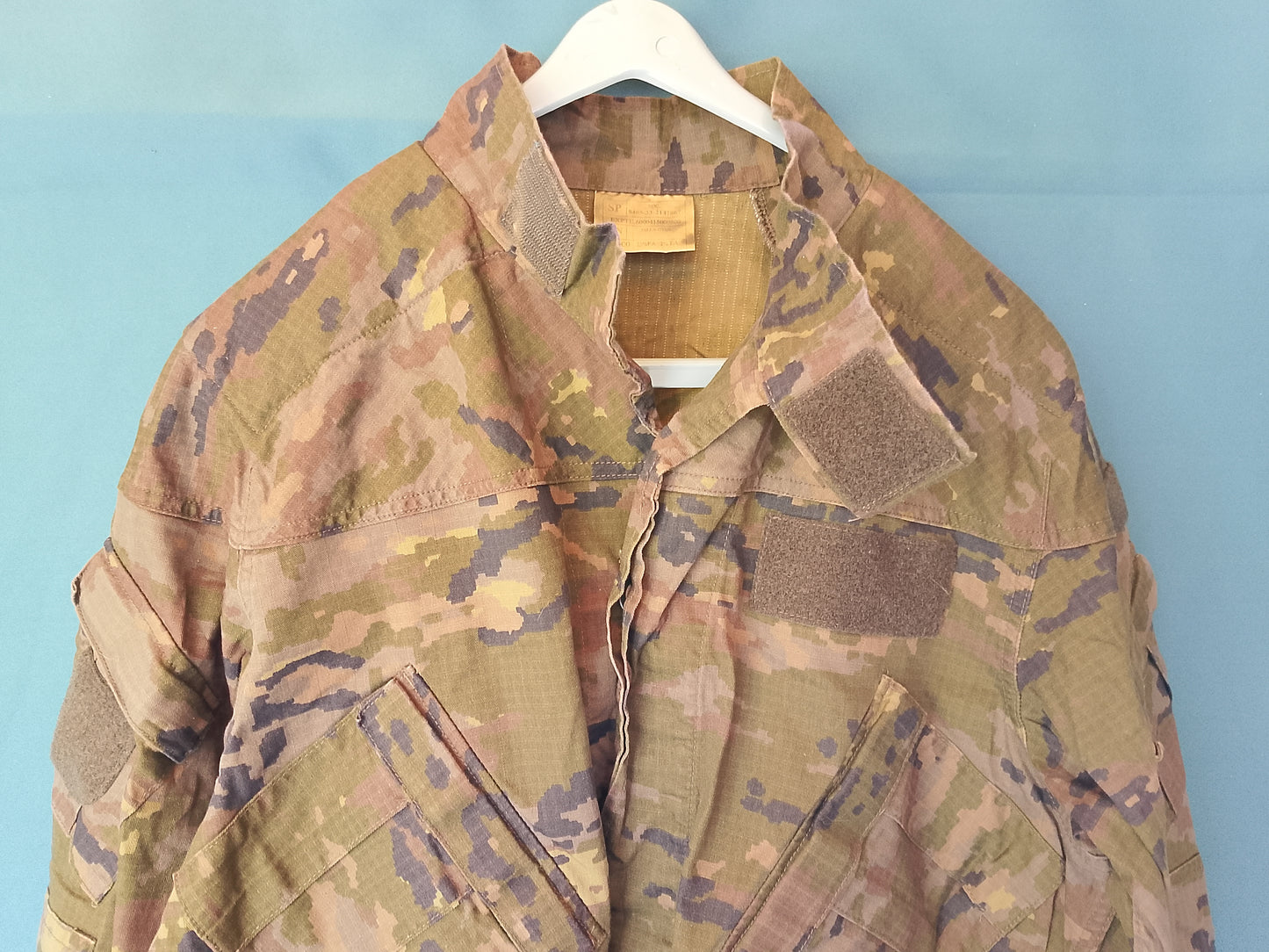 Geaca Militară Uniformă Camuflaj Multicam (Armata Spaniolă) - Piesa de Colecție, Mărimea 4-N (echivalent M)!