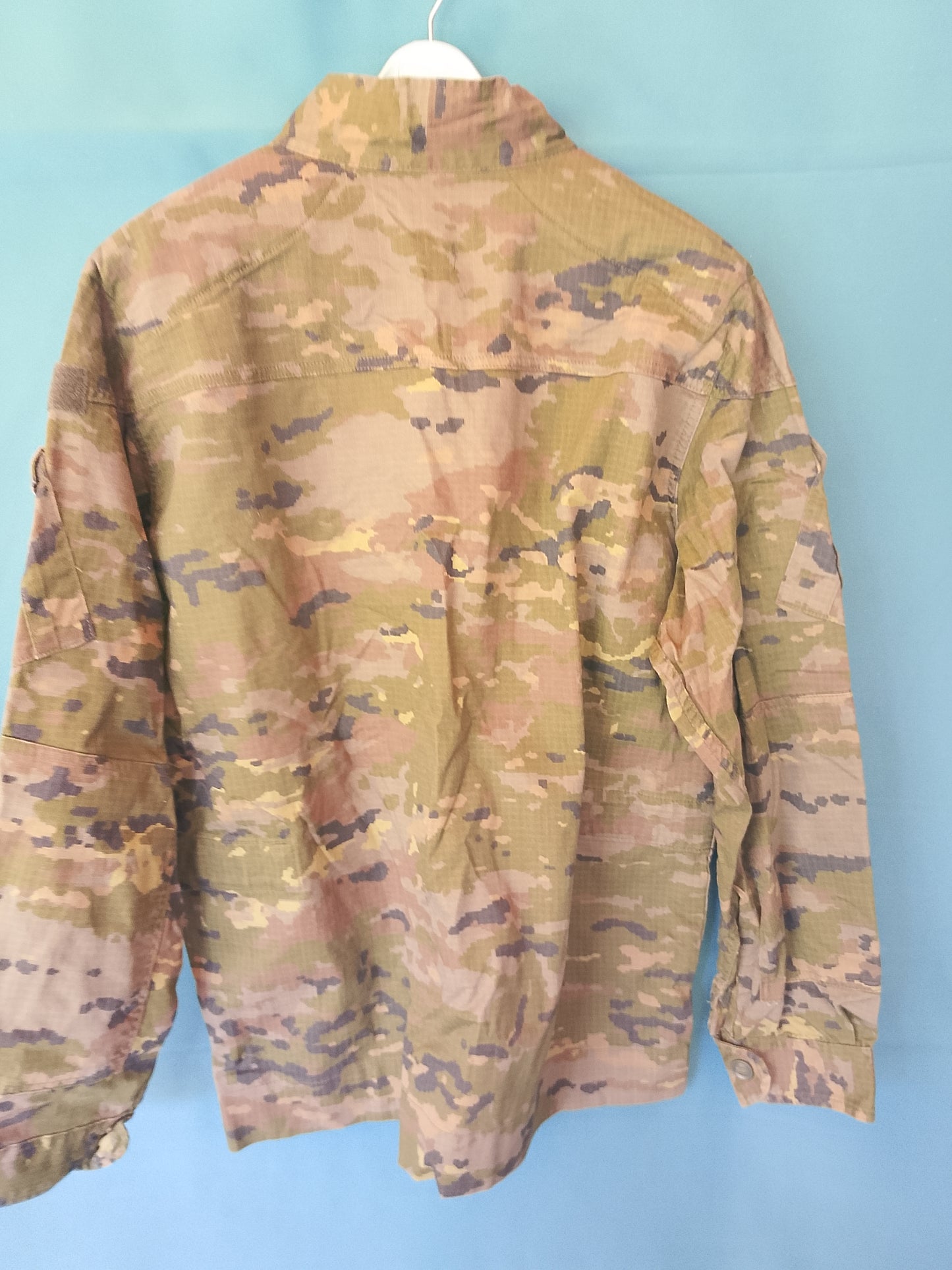 Geaca Militară Uniformă Camuflaj Multicam (Armata Spaniolă) - Piesa de Colecție, Mărimea 4-N (echivalent M)!