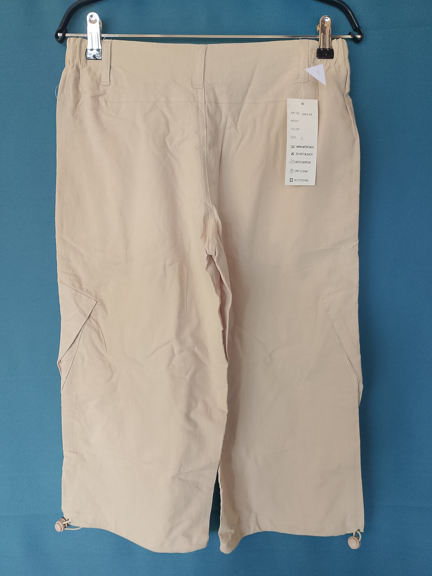 Pantaloni 3/4 Cargo de dama, mărimea L - Ideali pentru Exploratori Urbani!