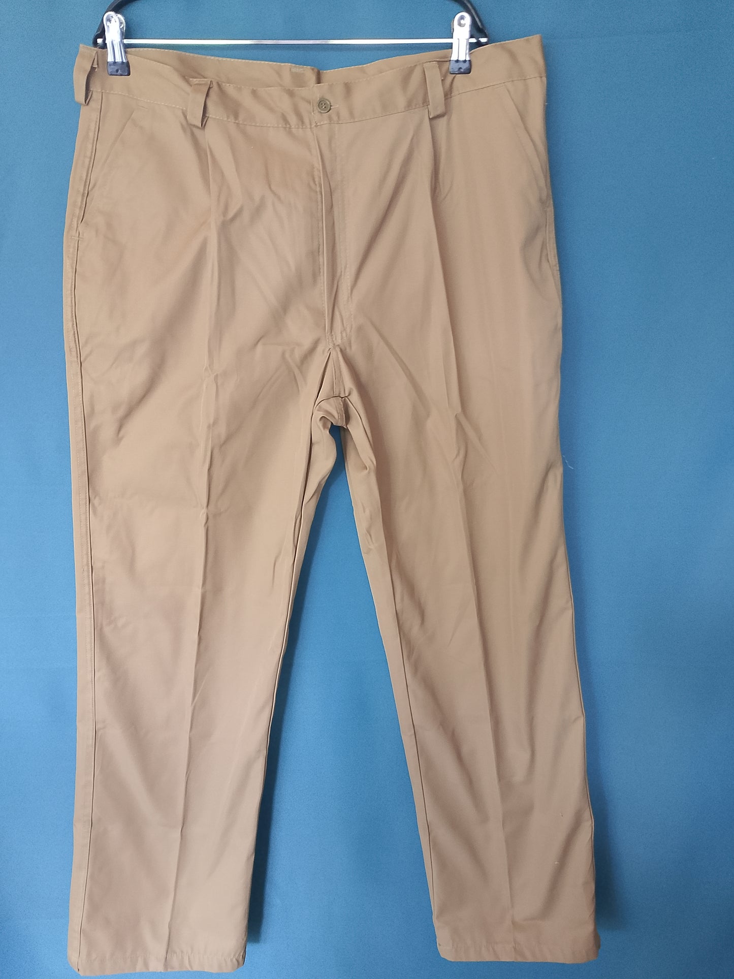 Pantaloni Khaki de Bărbați - Clasici și Versatili pentru Orice Ocazie! Marime 52