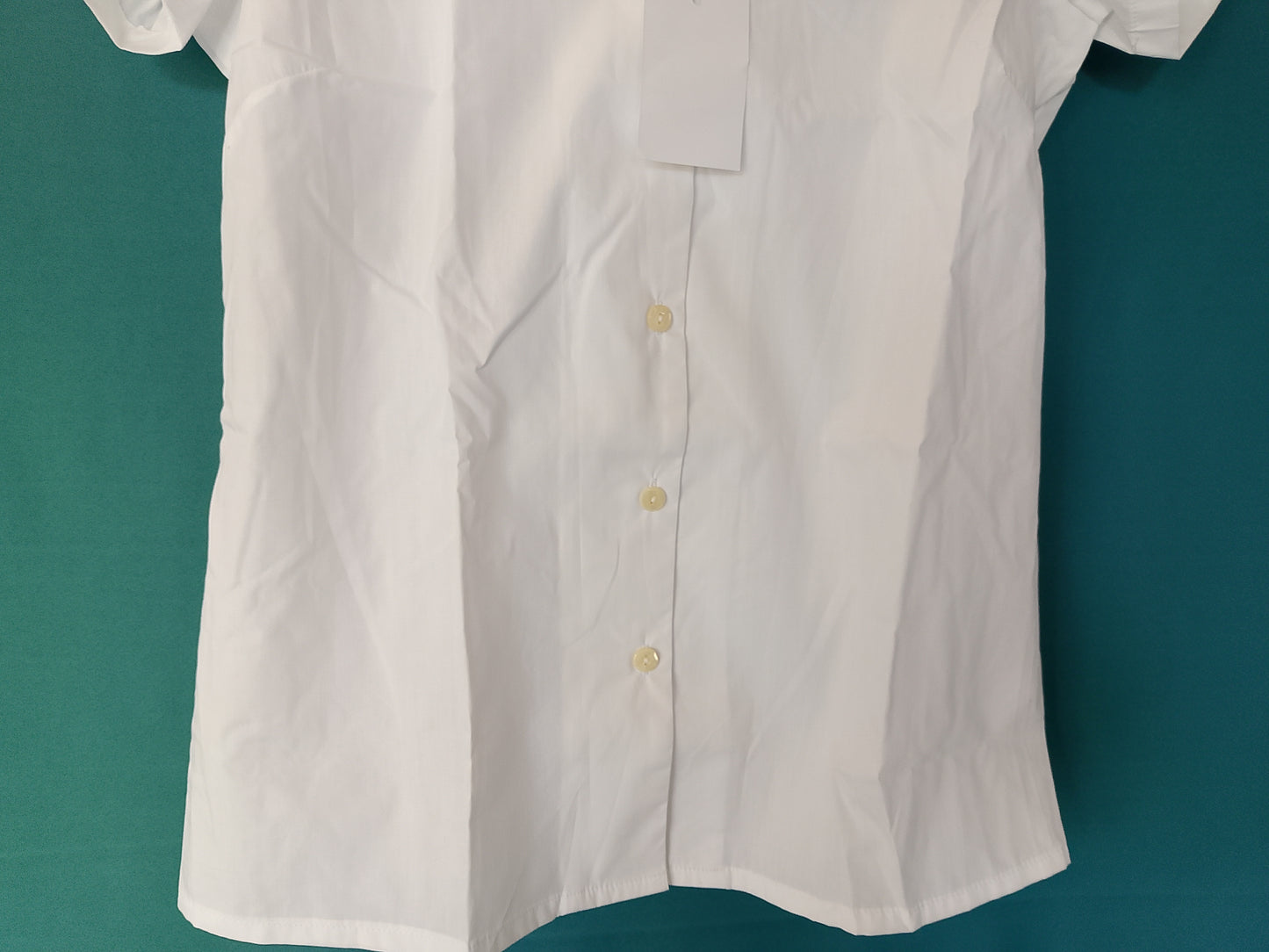 Cămașă Albă de Bărbați/Unisex cu Guler Chinezesc, Mânecă Scurtă - Elegantă și Modernă! Marime 38