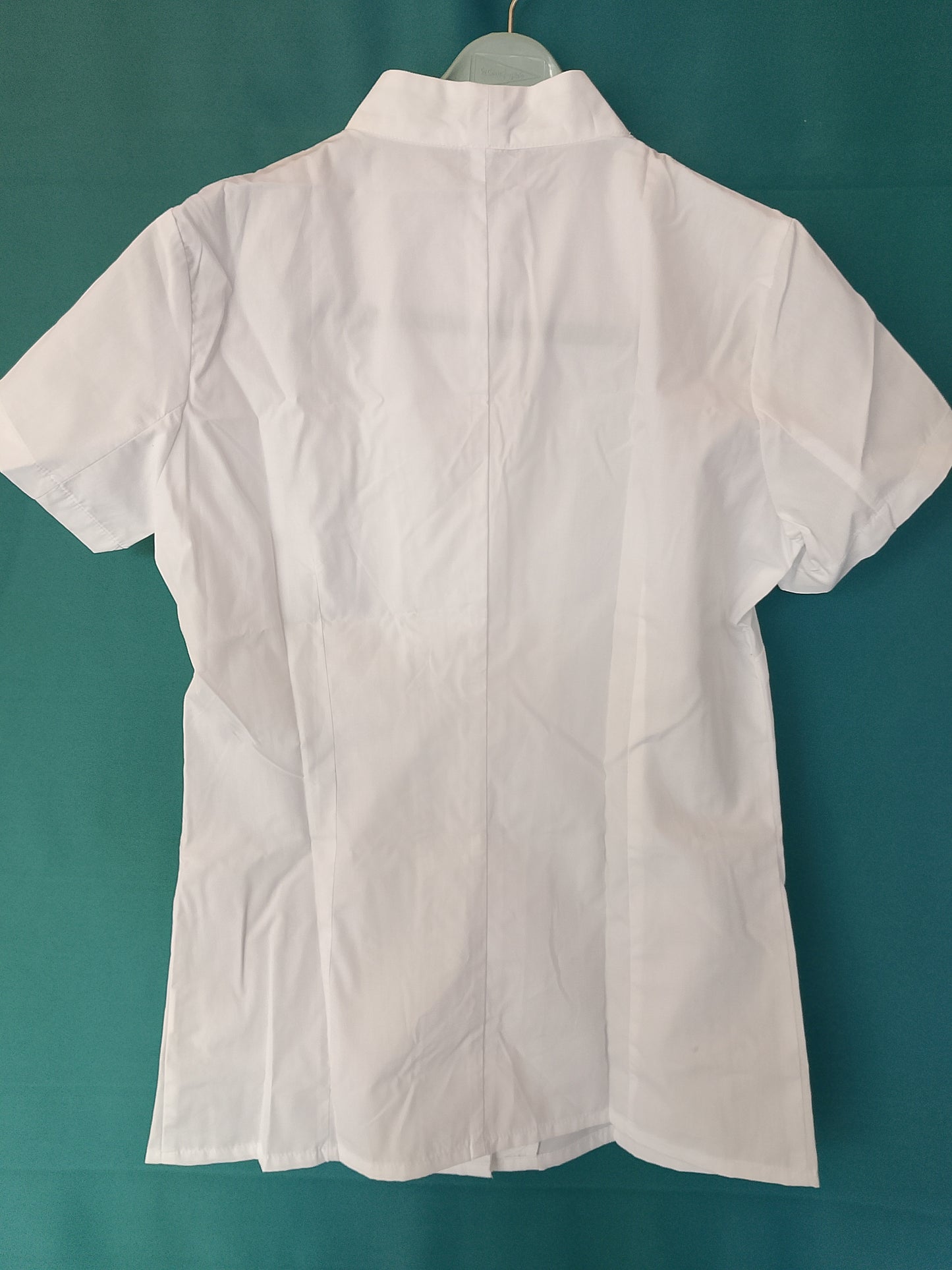 Cămașă Albă de Bărbați/Unisex cu Guler Chinezesc, Mânecă Scurtă - Elegantă și Modernă! Marime 38