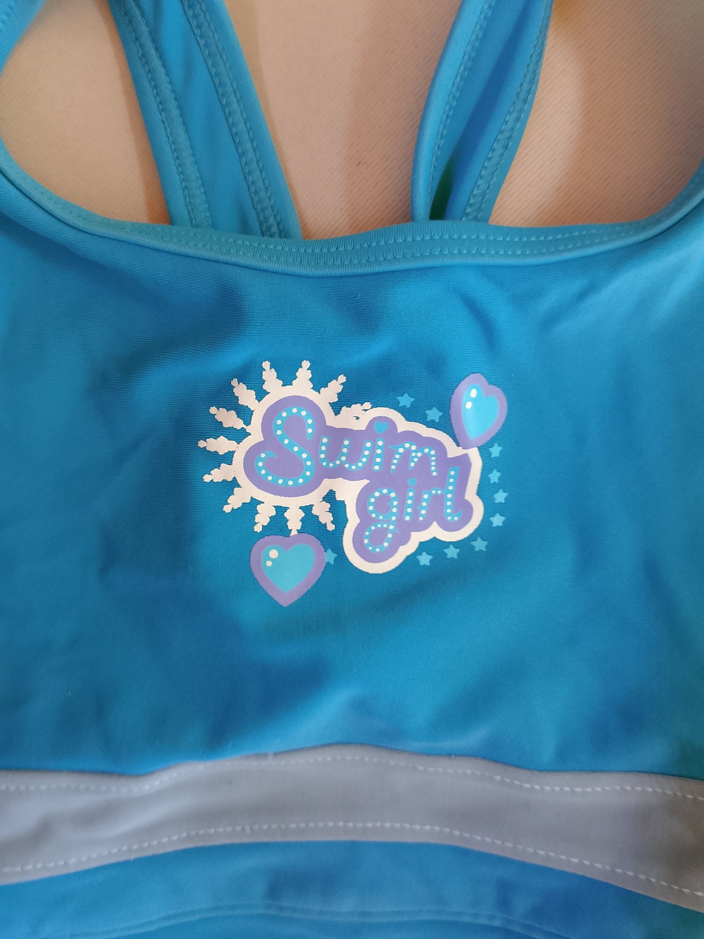Costum de Baie Întreg TURBO pentru Fetițe – Pregătită de Piscină sau Plajă!
