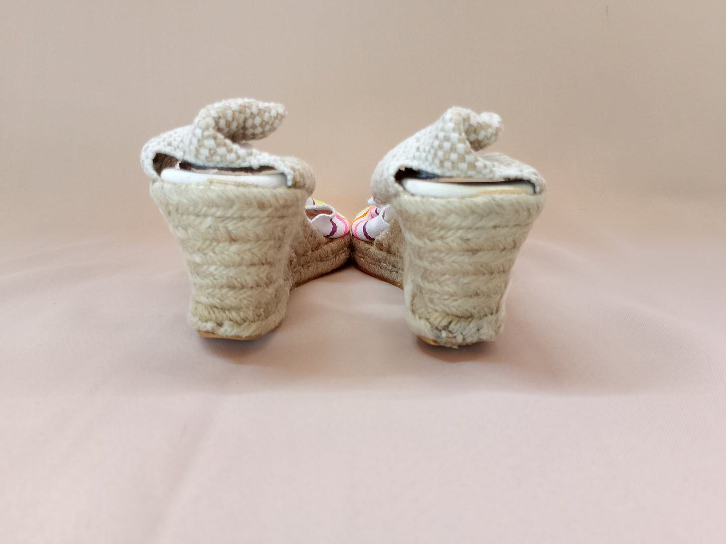 Espadrile Vesele cu Dungi Multicolore și Talpă de Iută – Esența Stilului Boem de Vară!