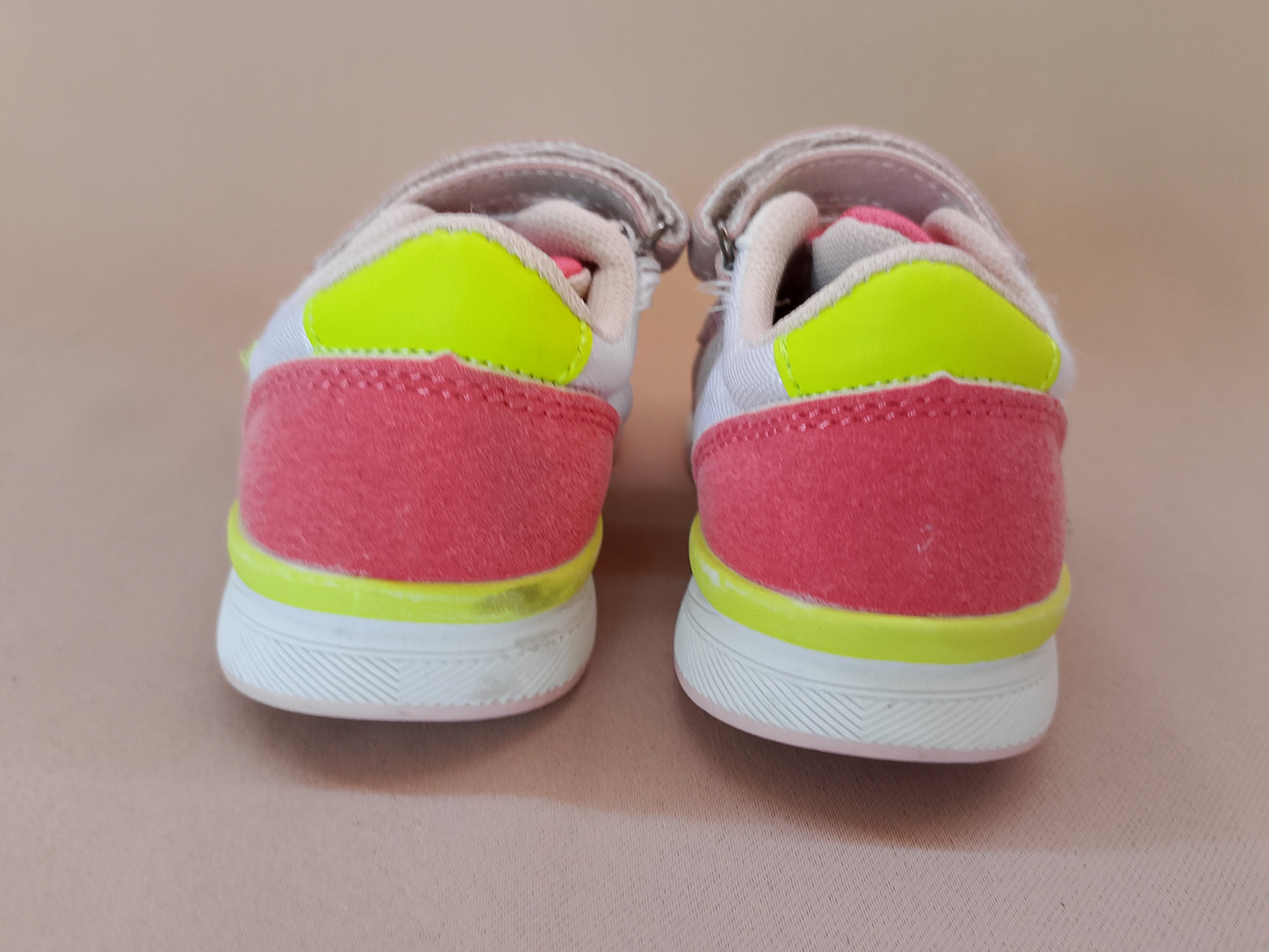 Adidași "Bobo" pentru copii - Confort și suport pentru primii pași! Marimea 23.