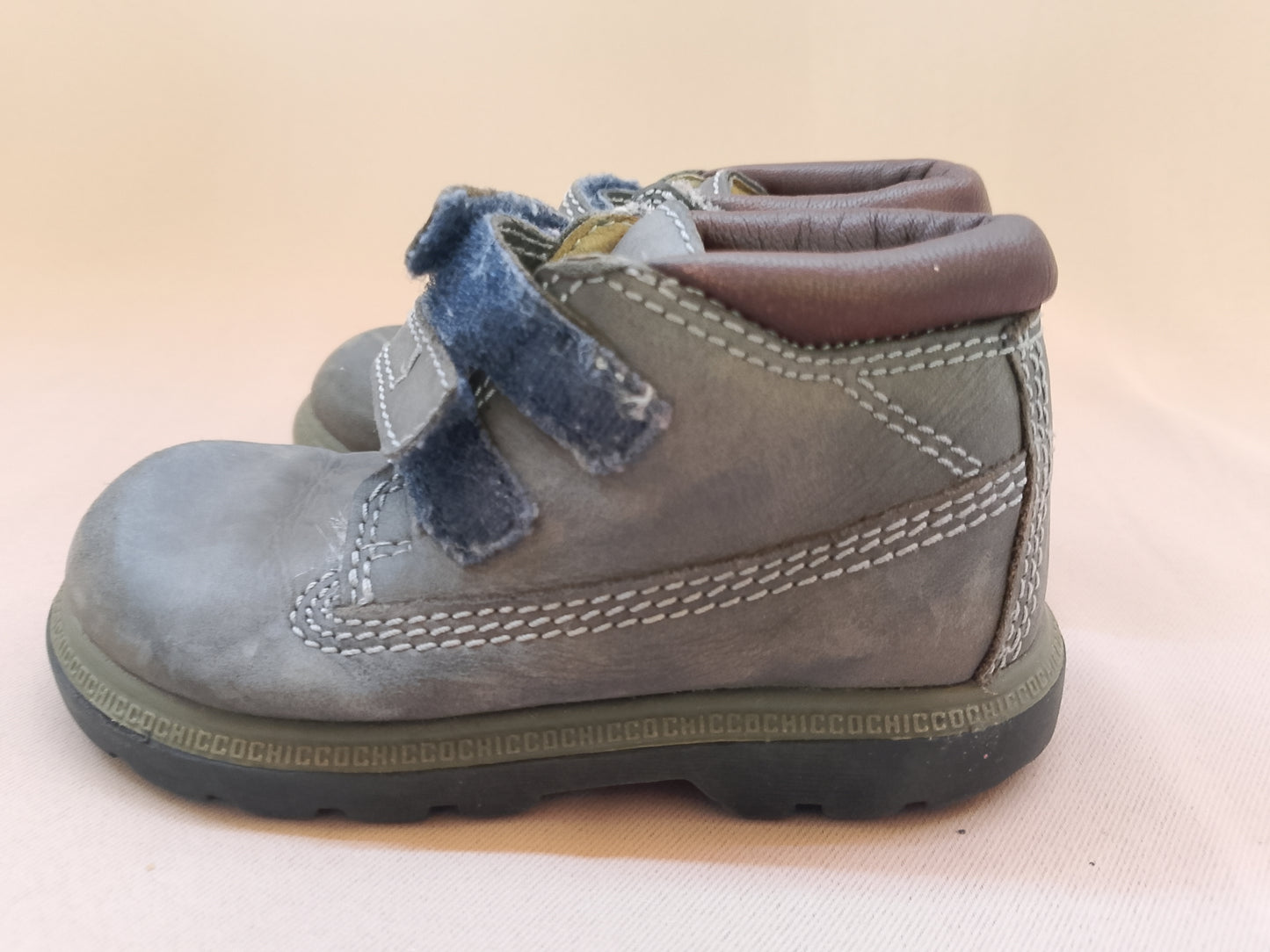 Pantofi din piele "Chicco" pentru copii - Calitate și confort pentru primii pași! Marimea 23.