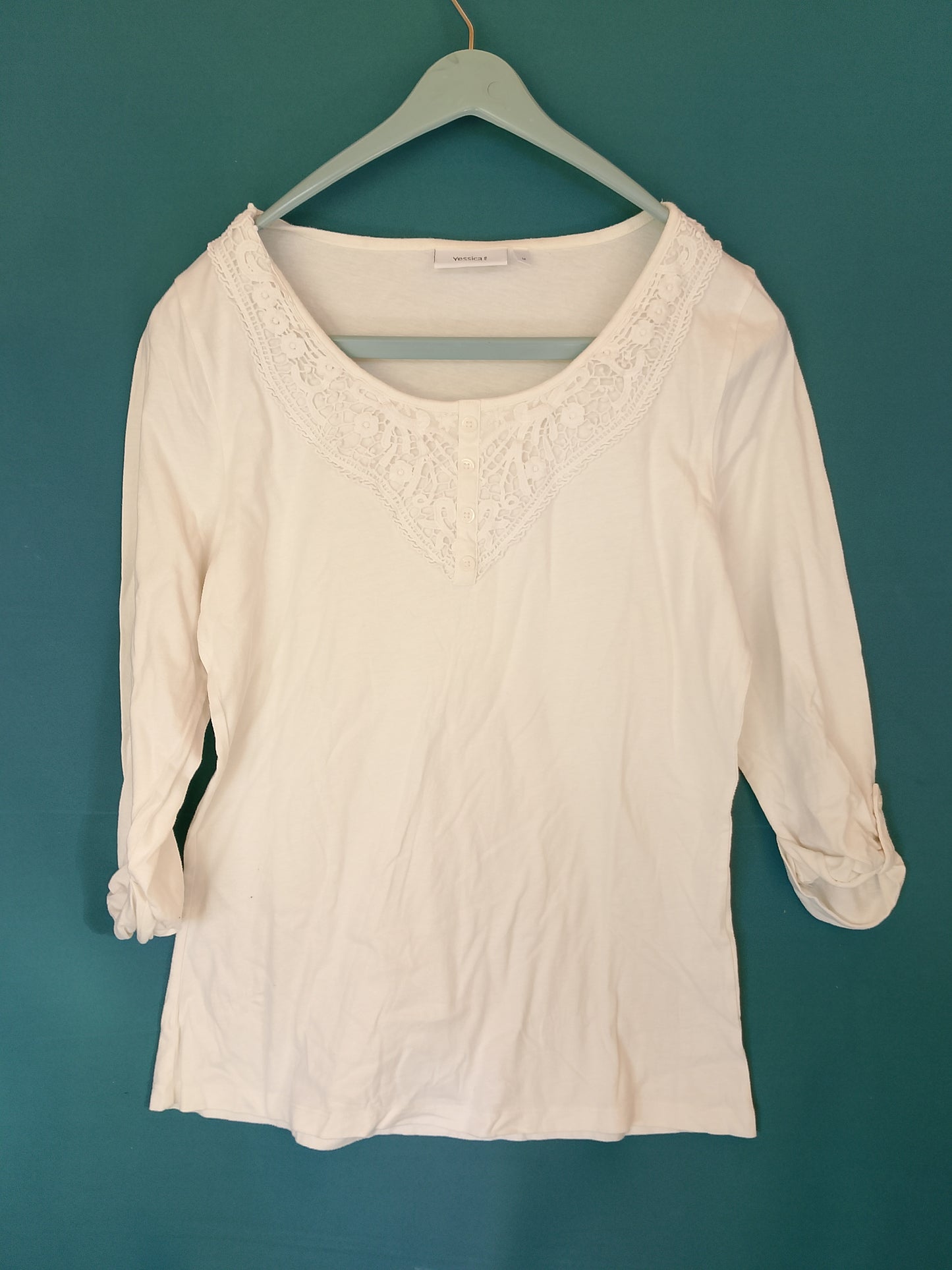 Eleganță Boemă: Bluză Albă cu Dantelă Delicată – Versatilitate Pură! Marime M.