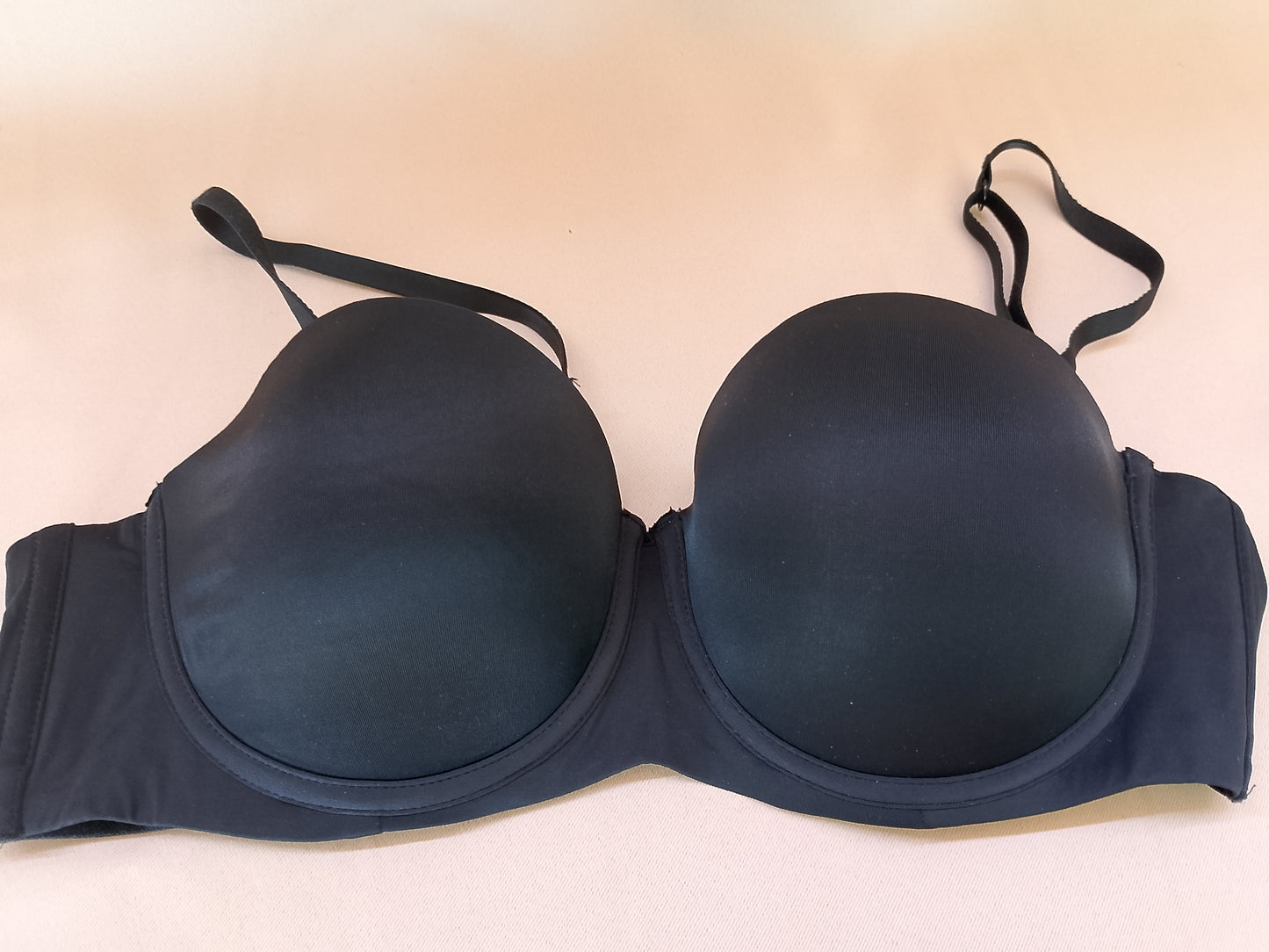 Versatilitate Maximă: Sutien Multi-Poziții Negru Primark – Perfect pentru Orice Decolteu! 85 C