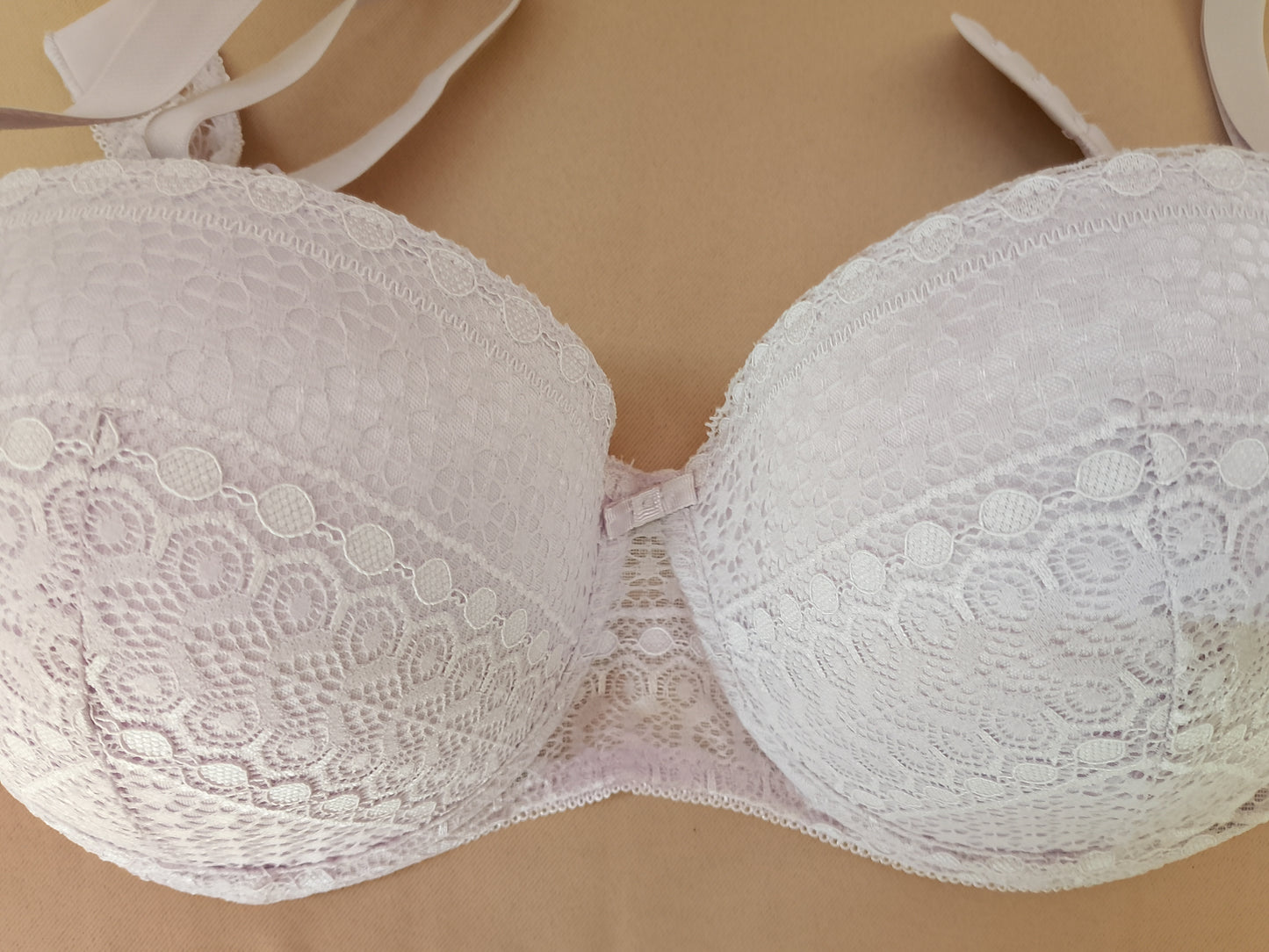Delicatețe și Suport: Sutien Alb Primark cu Dantelă Romantică – Un Clasic Feminin! 80D