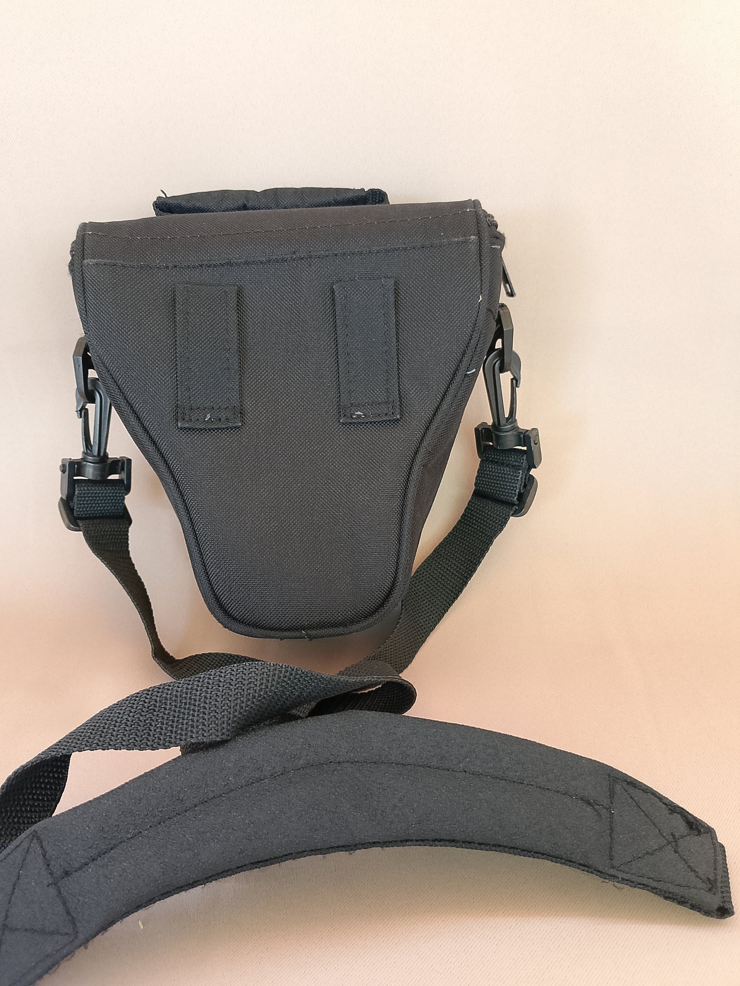 Geantă Foto Compactă Samsonite – Protecție Fiabilă pentru Aparatul Tău!