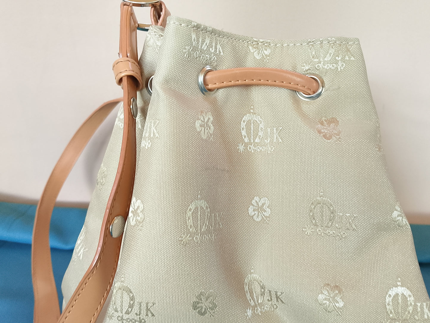 Geantă de mână "Bucket Bag" cu model floral