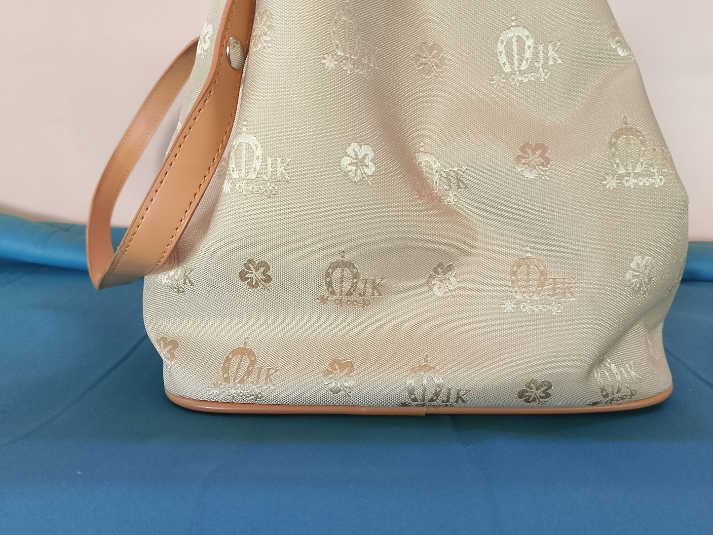 Geantă de mână "Bucket Bag" cu model floral