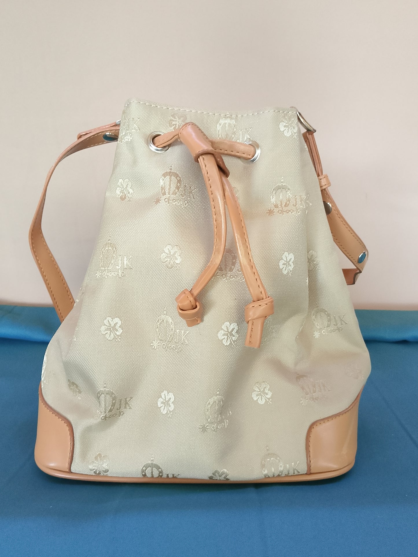 Geantă de mână "Bucket Bag" cu model floral