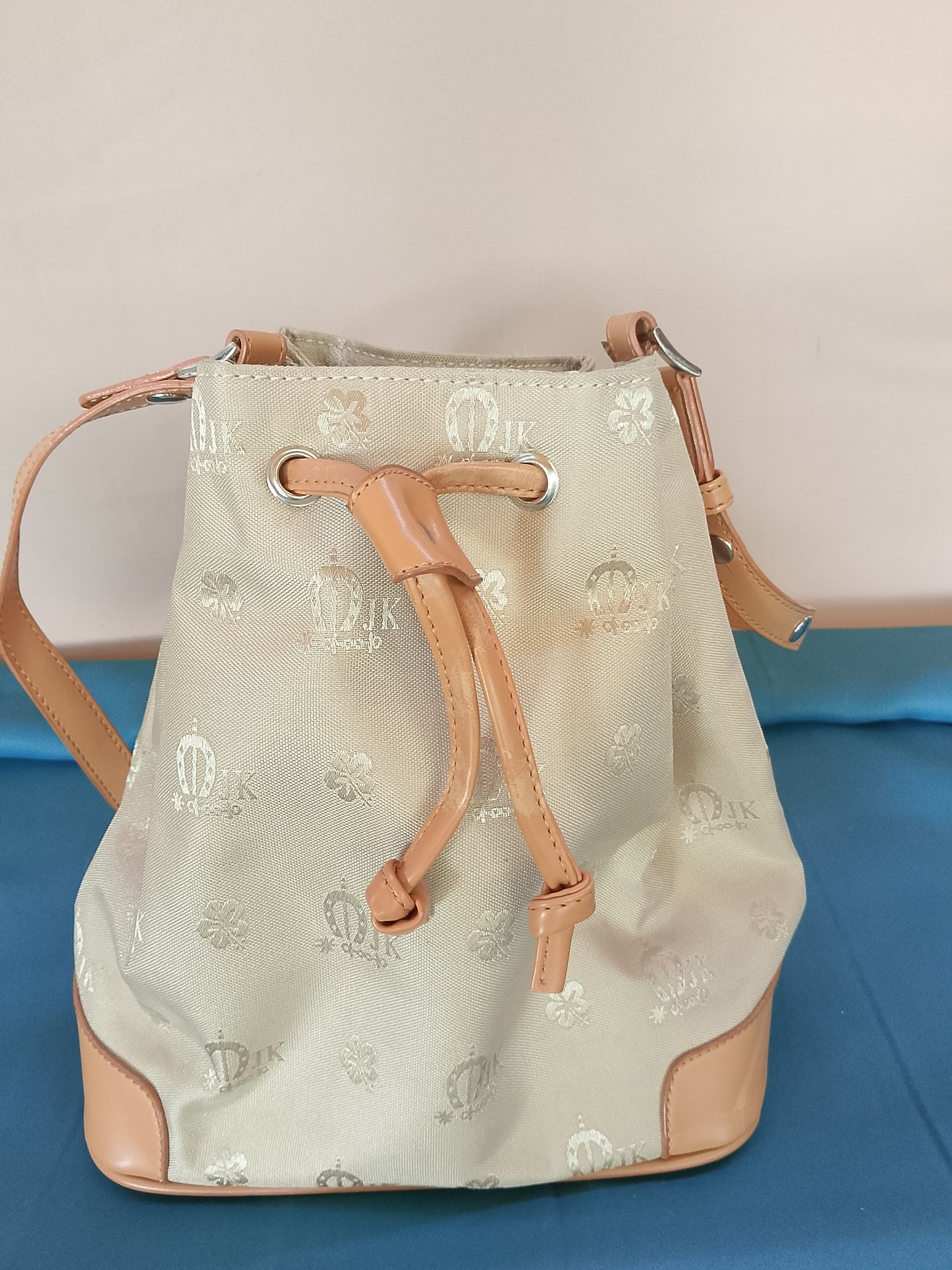 Geantă de mână "Bucket Bag" cu model floral