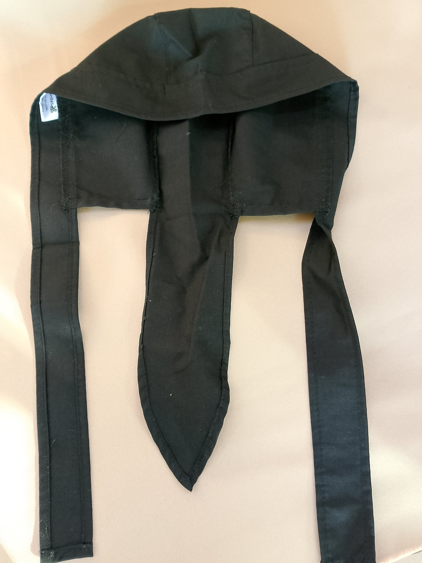 Boneta profesională unisex, neagră. Pentru bucatari.