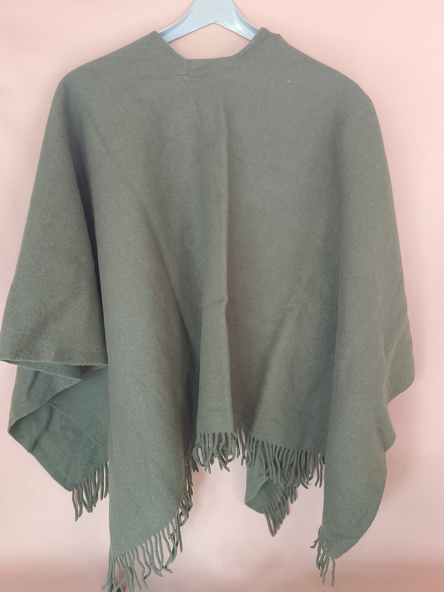 Poncho/Șal elegant cu franjuri, 130x117 cm