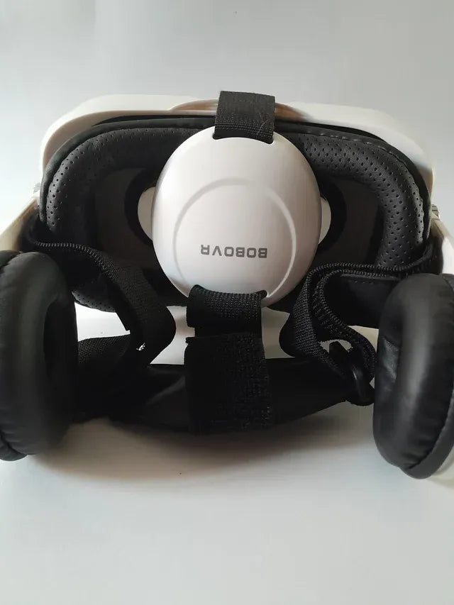 Ochelari VR pentru telefon. Cu gamepad.