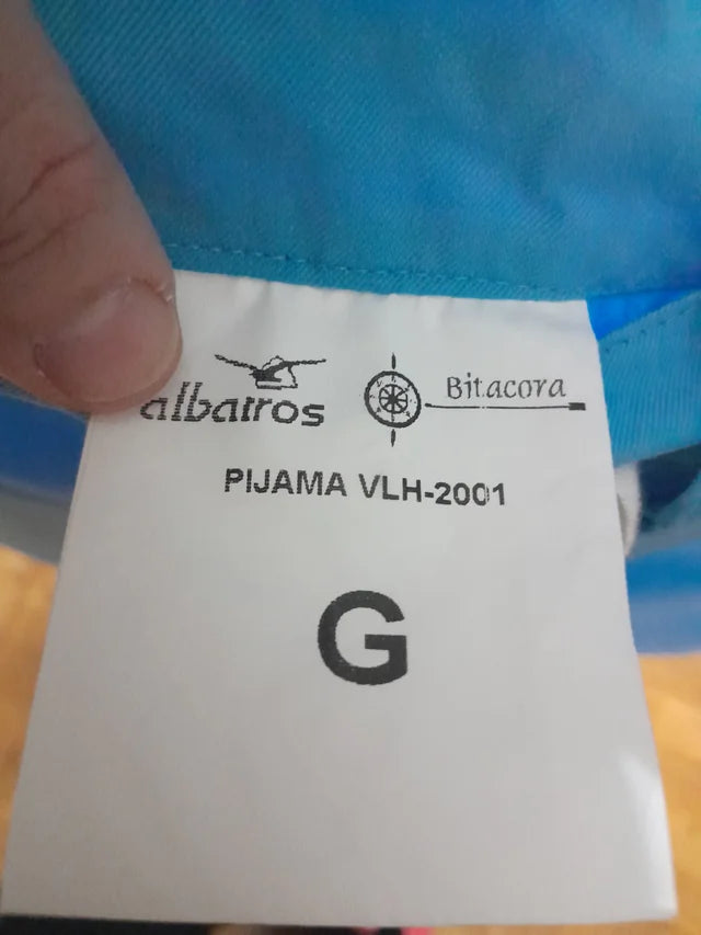 Pantaloni sanitari. Noi, fara eticheta. Talie 52 cm. Marimea L.