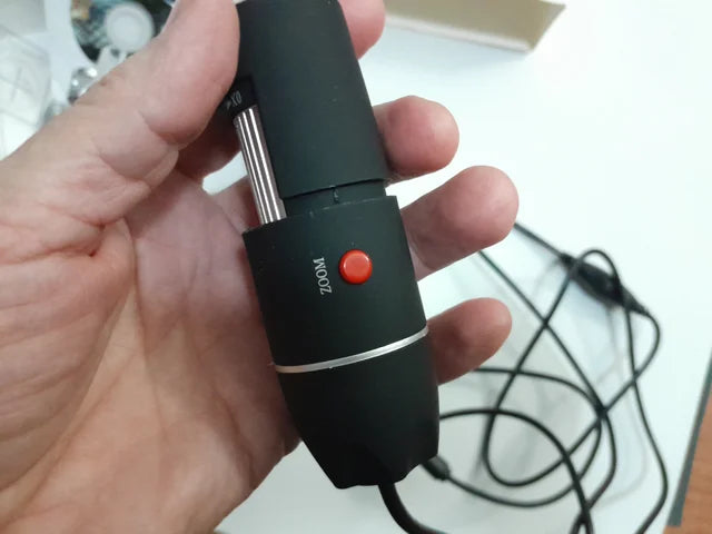Microscop digital pentru computer. Ideal pentru copii.