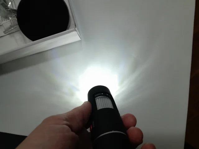 Microscop digital pentru computer. Ideal pentru copii.