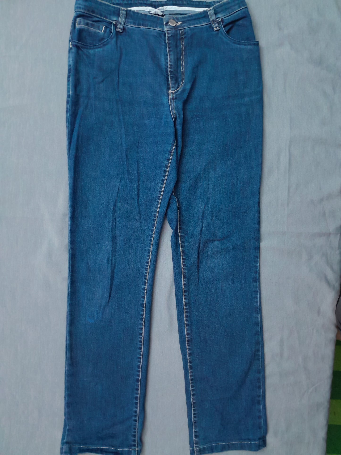 Blugi dama.  Marimea Small. Talie 36 cm.