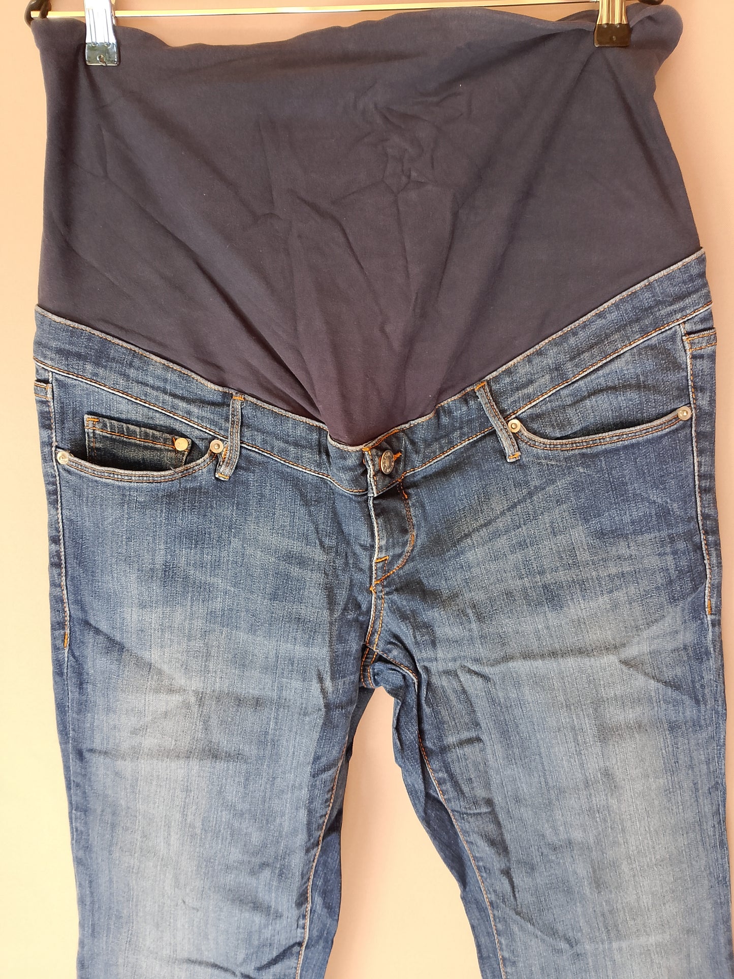 Blugi de Sarcină Moderni și Confortabili - Stil Fără Compromis în Orice Trimestru!