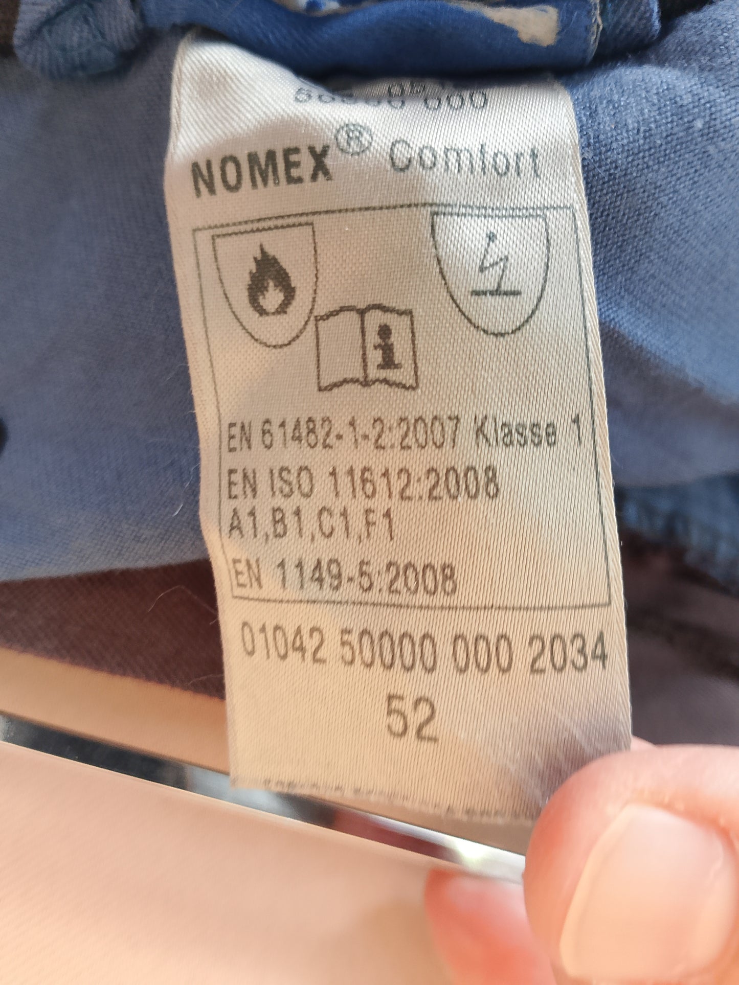 Salopetă de lucru bărbați, robustă și funcțională - Perfectă pentru șantier sau atelier. Marime 52