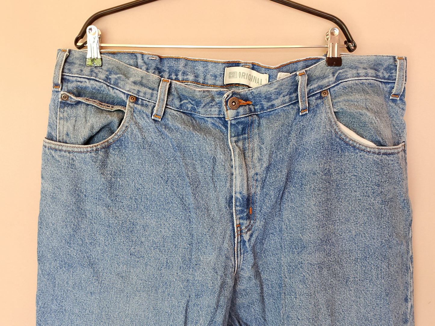 Jeans clasici de bărbați de la FAGED 'N' BLUE - Un stil atemporal pentru garderoba ta. Talie 50 cm.