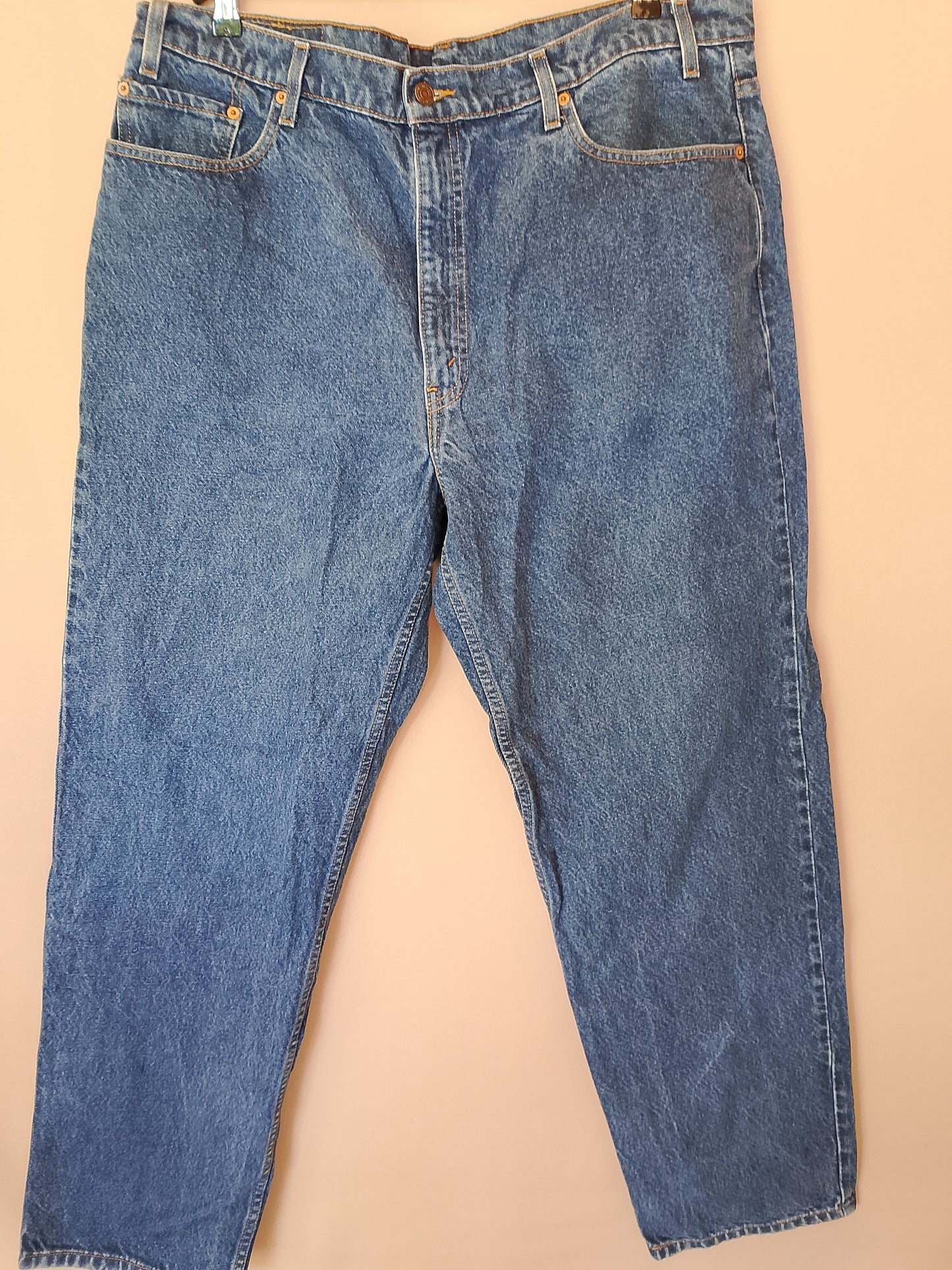 Jeans Levi's 550 - Un clasic relaxat pentru un stil autentic. Talie 49 cm
