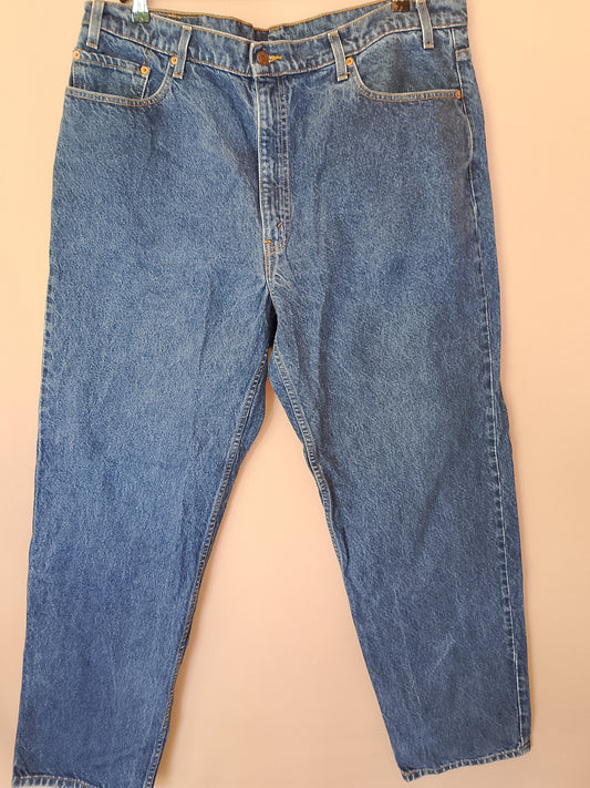 Jeans Levi's 550 - Un clasic relaxat pentru un stil autentic. Talie 49 cm