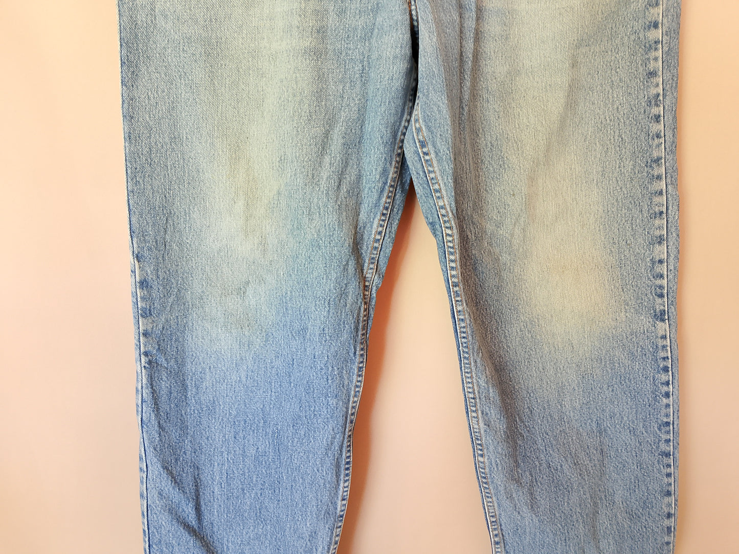 Jeans Levi's 550 - Un clasic relaxat pentru un stil autentic. Talie 48 cm