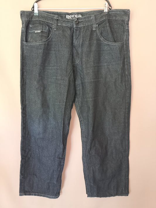 Jeans urban Enyce - Stil  autentic pentru garderoba ta. Talie 54 cm