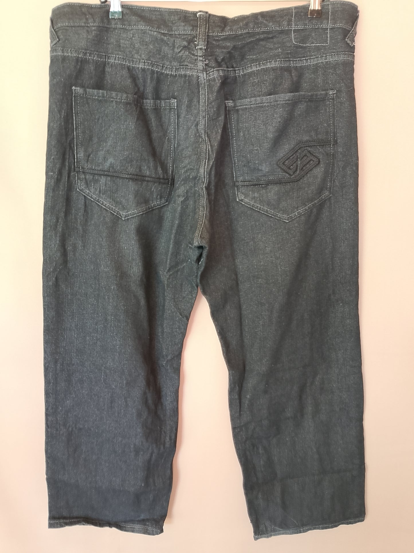 Jeans urban Enyce - Stil  autentic pentru garderoba ta. Talie 54 cm
