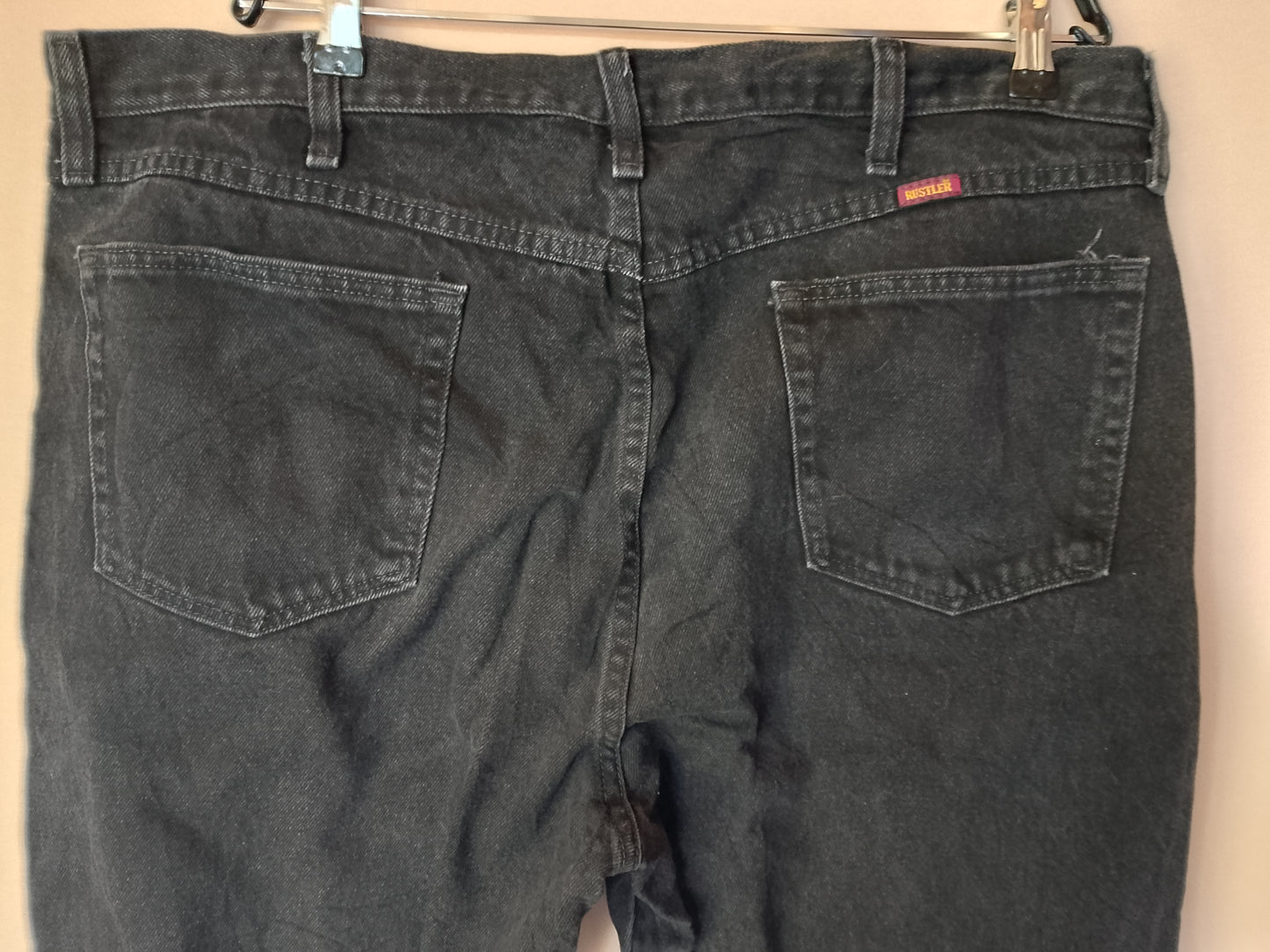 Blugi Wrangler, Mărimea 42x30 - 100% Bumbac, Durabilitate Garanată!