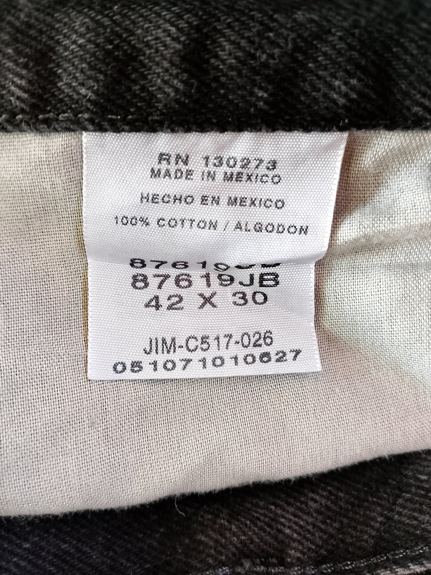 Blugi Wrangler, Mărimea 42x30 - 100% Bumbac, Durabilitate Garanată!