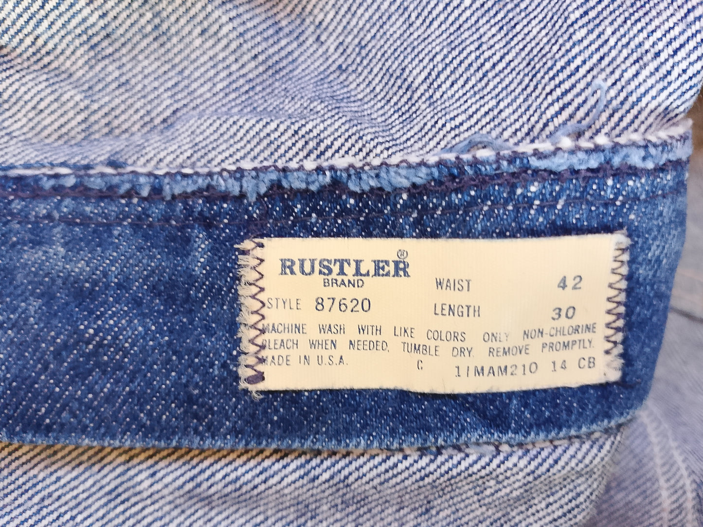 Blugi Rustler, Mărimea 42x30 - Durabilitate Americană la un Preț Mic!