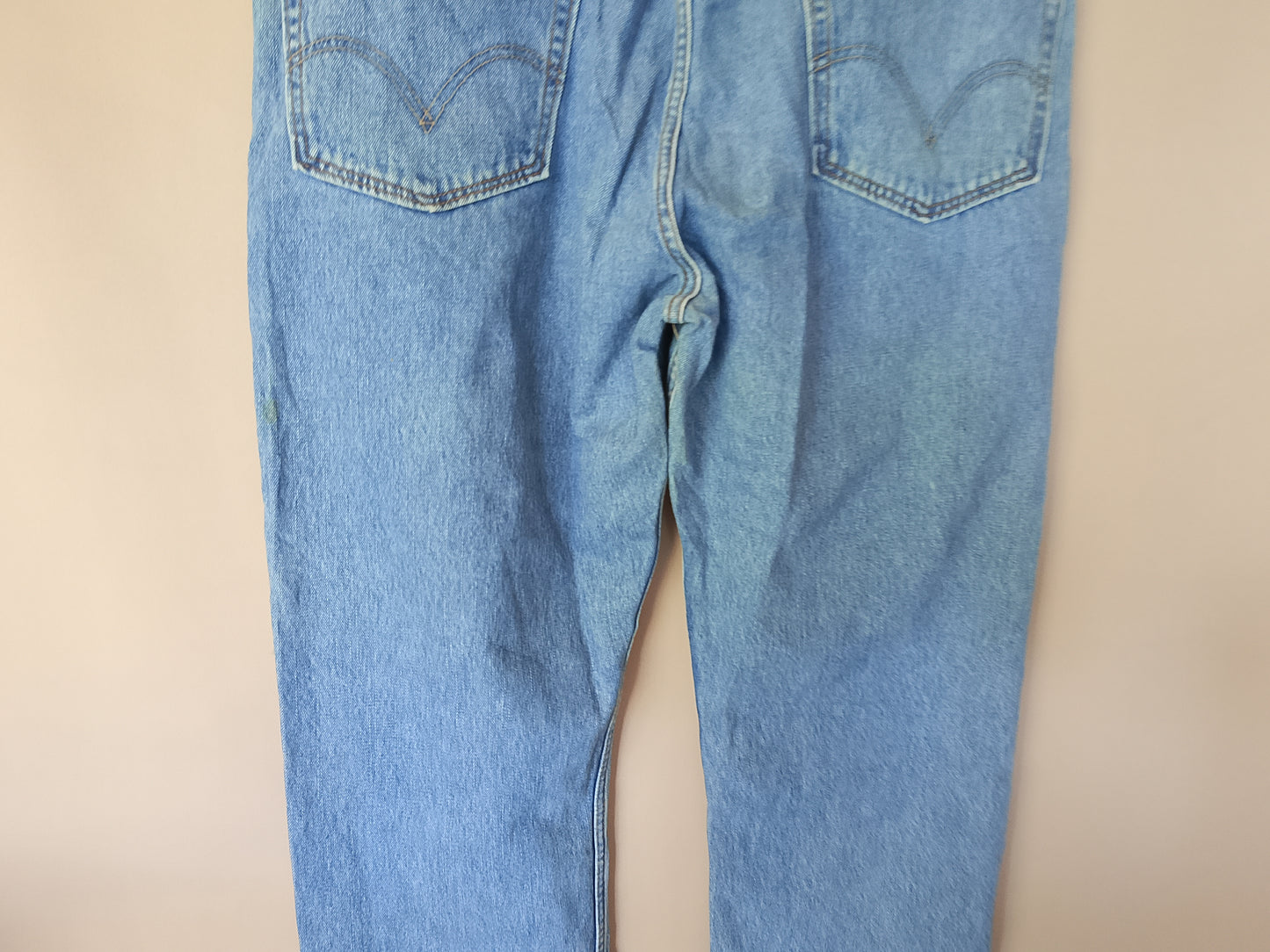 Blugi Originali Levi's, Model 505 - Stil Legendar și Confort Clasic!