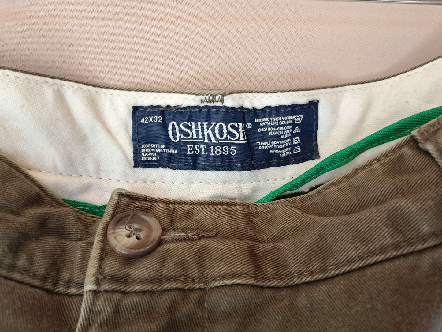 Pantaloni clasici OSHKOSH din bumbac 100% – Marimea 42x32, culoare verde kaki