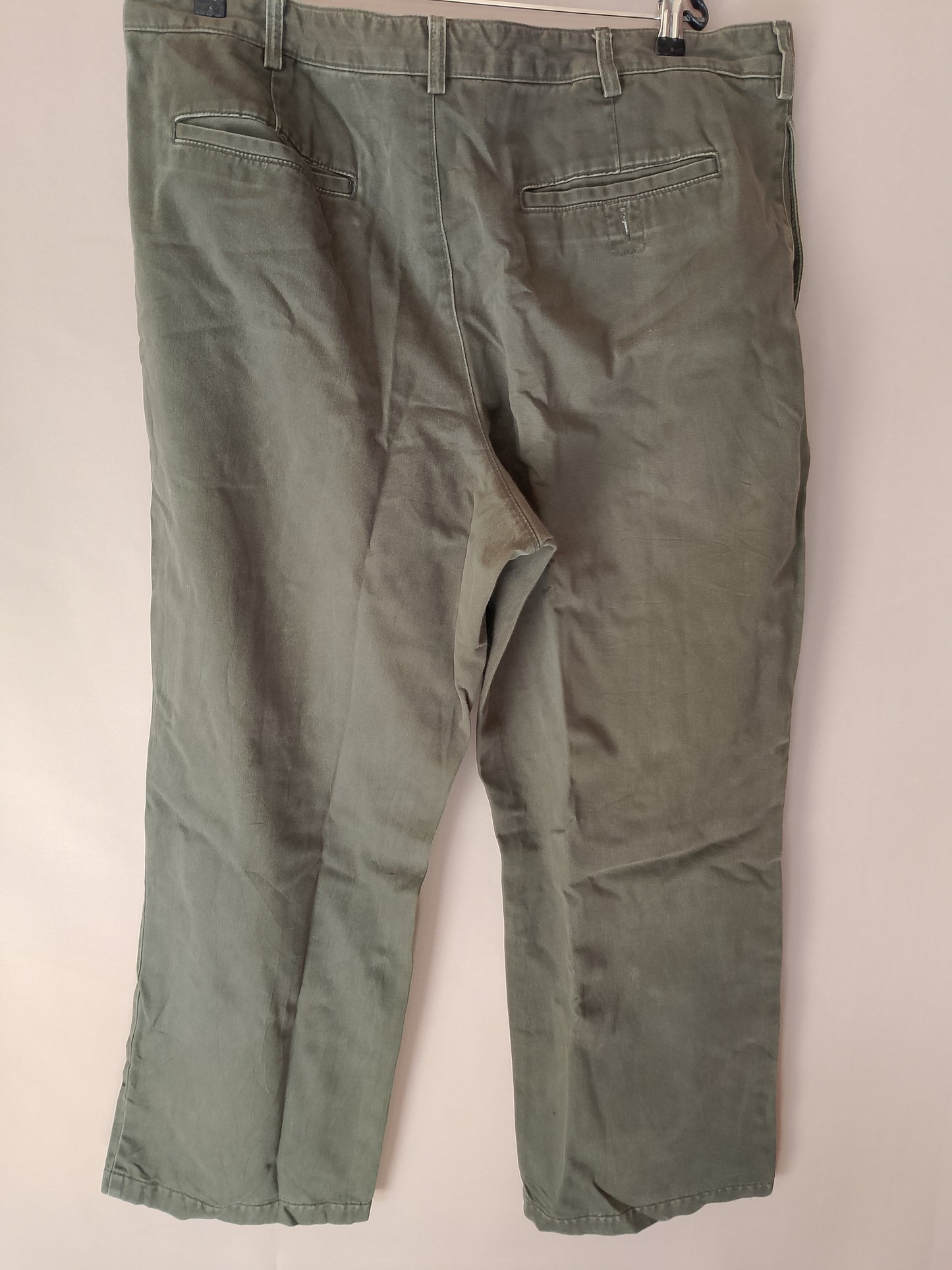 Pantaloni clasici OSHKOSH din bumbac 100% – Marimea 42x32, culoare verde kaki