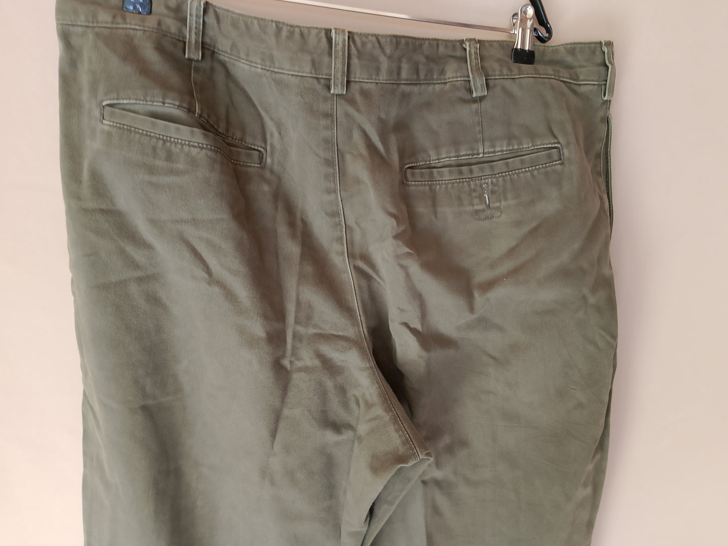 Pantaloni clasici OSHKOSH din bumbac 100% – Marimea 42x32, culoare verde kaki