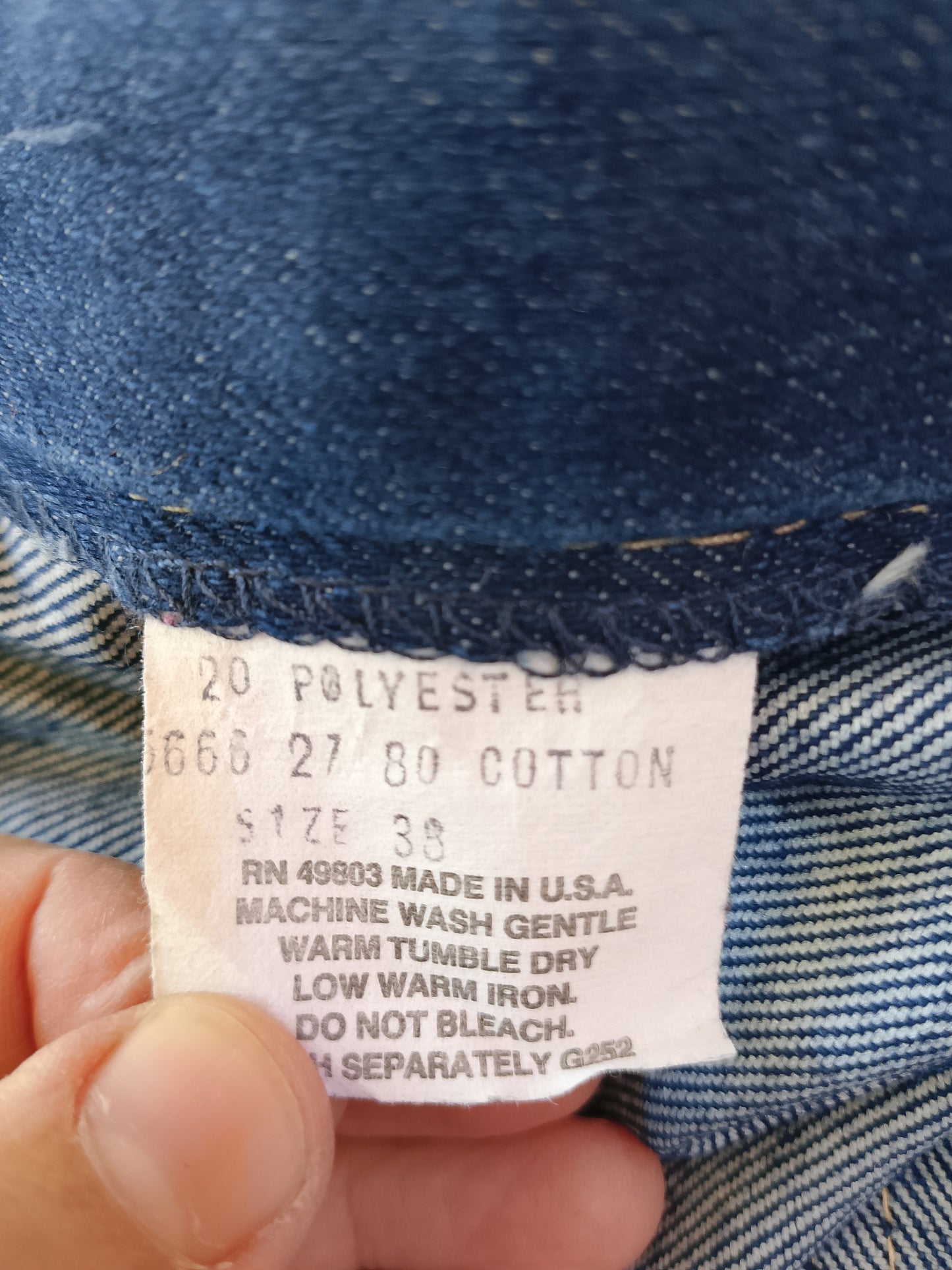 Blugi clasici din denim albastru – mărimea 38, fabricați în SUA