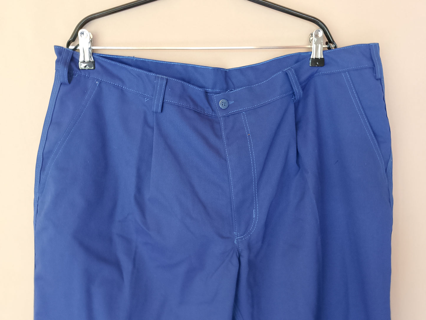 Pantaloni de lucru bleumarin, mărimea 54 - Un partener de încredere pentru fiecare zi!
