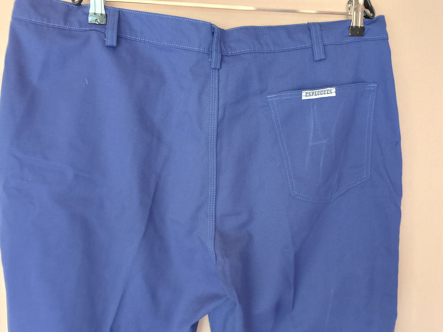 Pantaloni de lucru bleumarin, mărimea 54 - Un partener de încredere pentru fiecare zi!